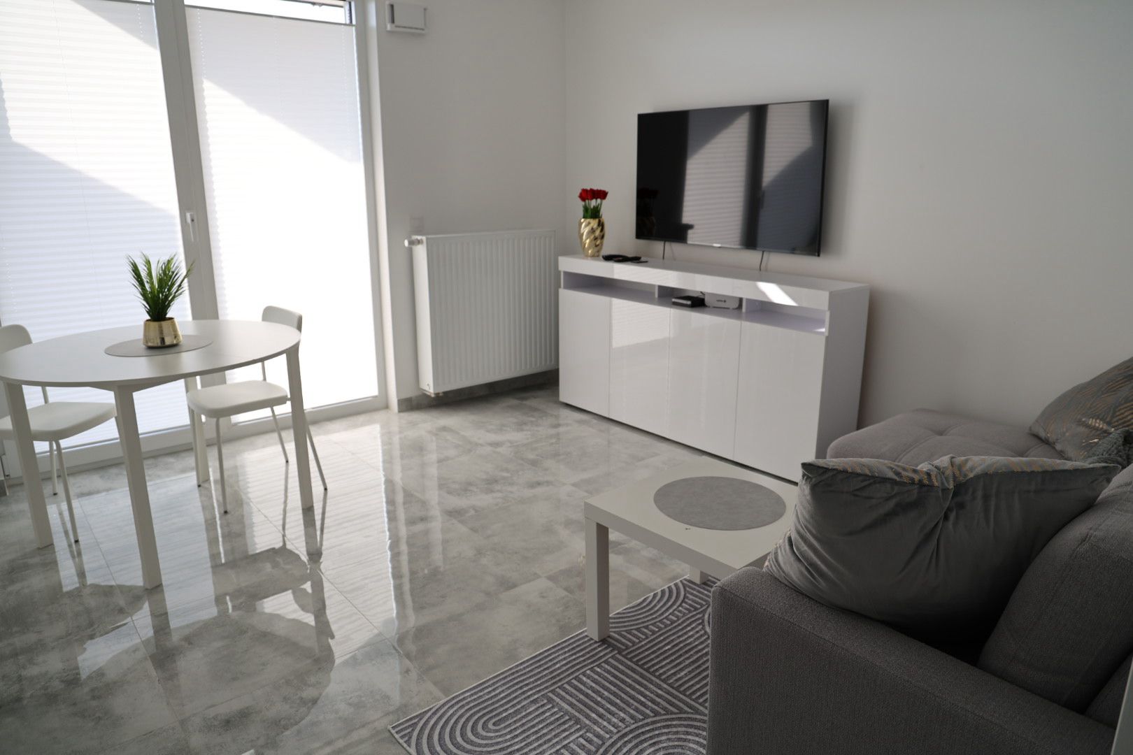 Studio Heweliusza 8A — wnętrze mieszkania