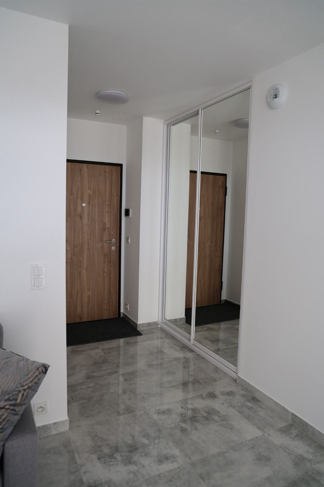 Studio Heweliusza 8A — wnętrze mieszkania